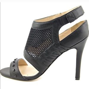 NWT Nicole Miller Artelier - Addison heels